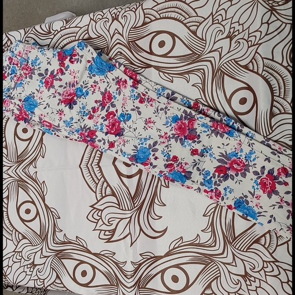 Jeans - Picture 2 of 4